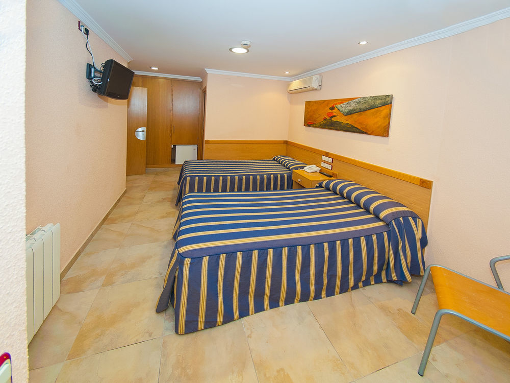 Hostal Viky Madri Exterior foto