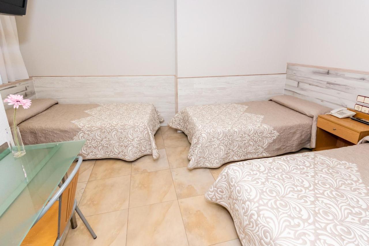 Hostal Viky Madri Exterior foto