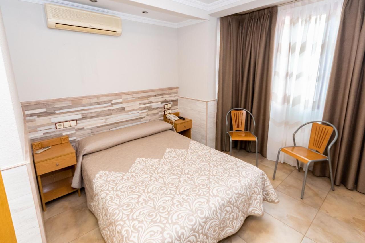Hostal Viky Madri Exterior foto