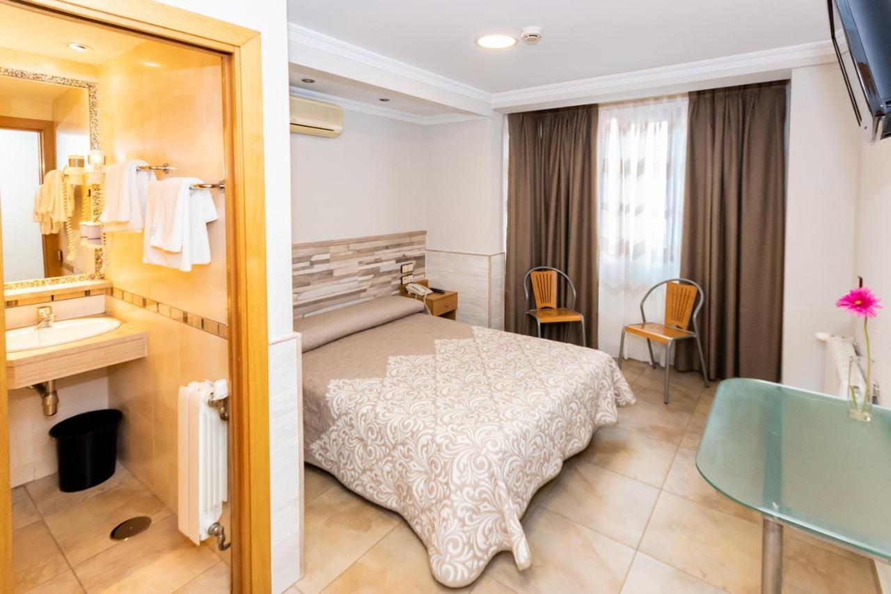 Hostal Viky Madri Exterior foto